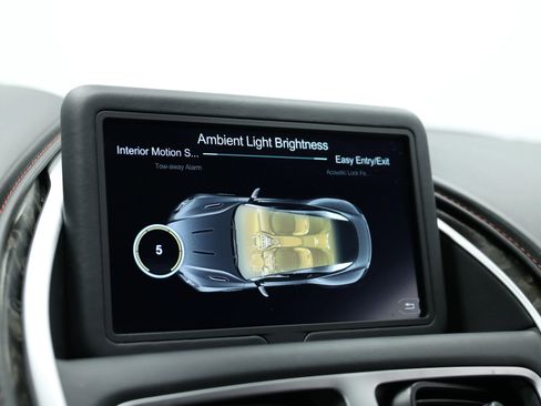 Used 2018 Aston Martin DB11 Coupe image 33