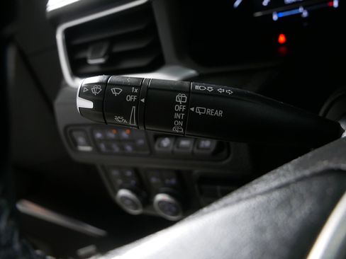 Used 2022 GMC Yukon Denali image 31