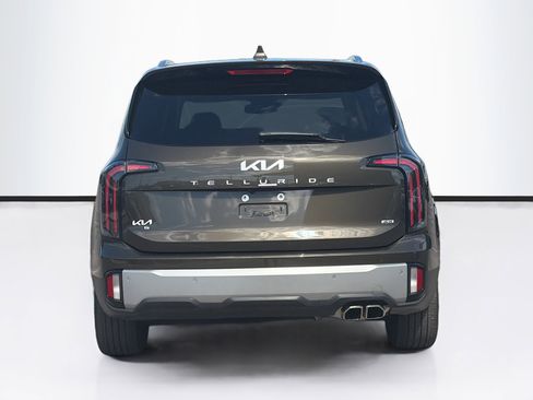 Used 2023 Kia Telluride SX image 4