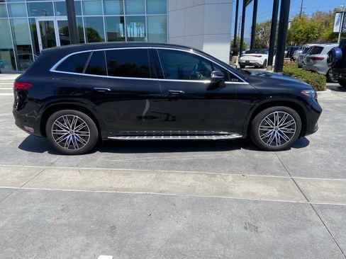 Used 2023 Mercedes-Benz EQS 580 4MATIC SUV image 4