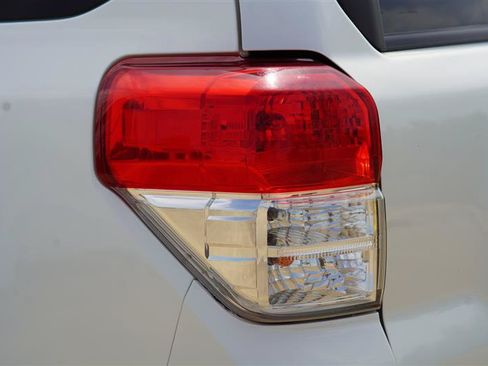 Used 2013 Toyota 4Runner Limited AWD/4WD image 40