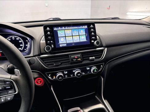 Used 2021 Honda Accord EX image 9