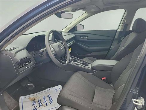 Used 2025 Honda Accord SE image 14