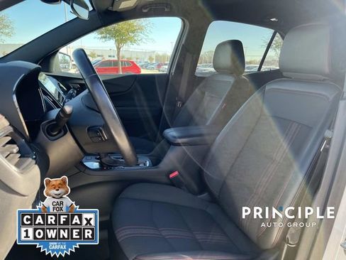 Used 2022 Chevrolet Equinox RS w/ Infotainment Package image 15