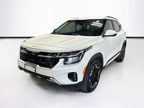 Used 2024 Kia Seltos SX w/ SX Sunroof Package AWD/4WD image 3