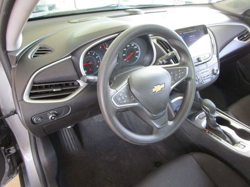 Used 2024 Chevrolet Malibu LT image 20