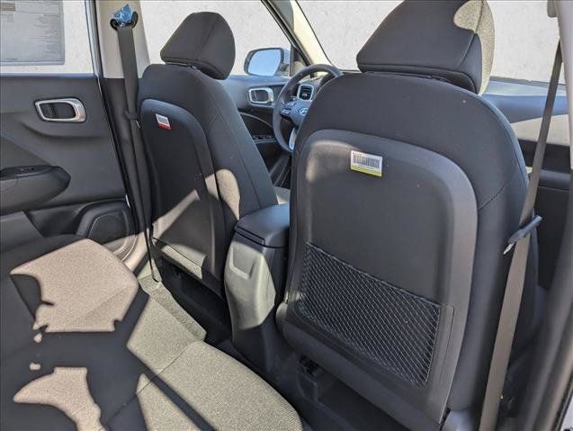 New 2026 Hyundai Venue SE FWD image 28