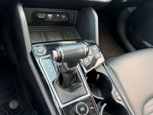 Used 2025 Kia Sportage SX FWD image 22