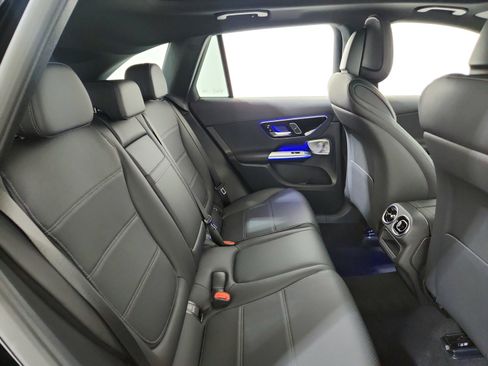 New 2026 Mercedes-Benz GLC 300 image 11