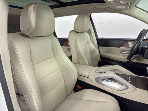 Used 2022 Mercedes-Benz GLS 450 4MATIC image 44