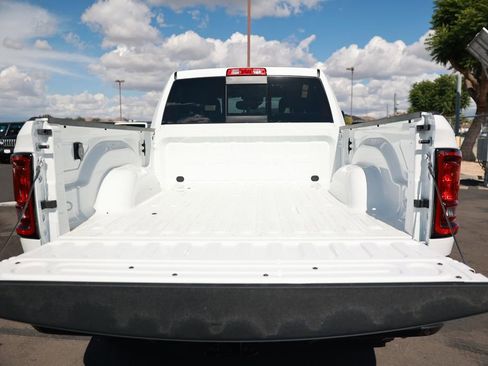 New 2026 RAM 2500 Tradesman AWD/4WD image 34