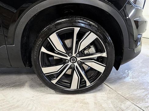 Used 2021 Volvo XC40 P8 Recharge w/ Advanced Package AWD/4WD image 12
