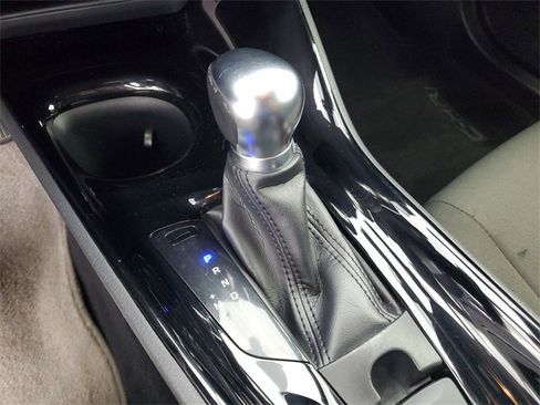 Used 2020 Toyota C-HR XLE image 29