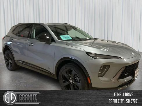 New 2025 Buick Envision Sport Touring image 3