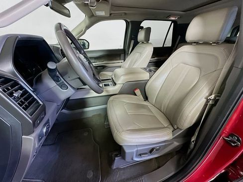 Used 2019 Ford Expedition Limited w/ Equipment Group 301A image 12