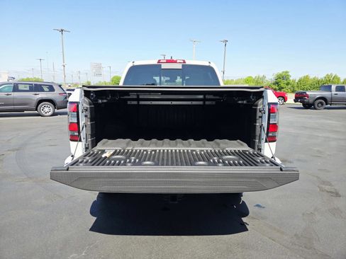 Used 2025 Nissan Frontier PRO-4X w/ Pro Convenience Package image 14