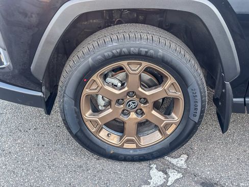 Used 2024 Toyota RAV4 AWD Hybrid image 11