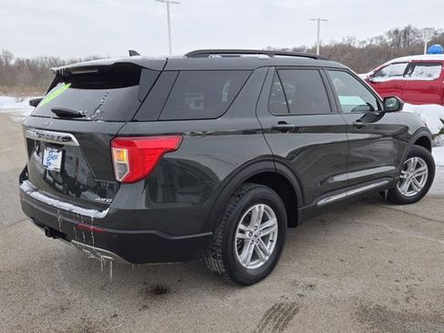 Used 2023 Ford Explorer XLT w/ Equipment Group 202A image 11