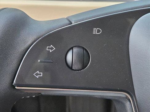 Used 2023 Tesla Model S Standard Range image 11