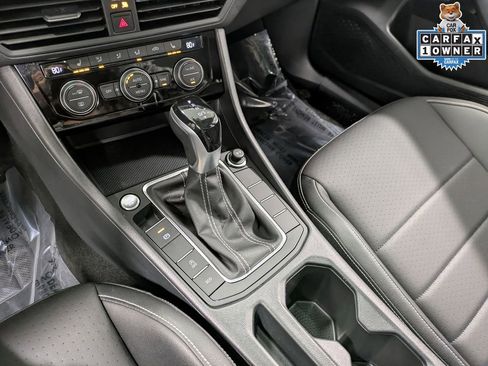 Used 2023 Volkswagen Jetta SE w/ Panoramic Sunroof Package FWD image 15