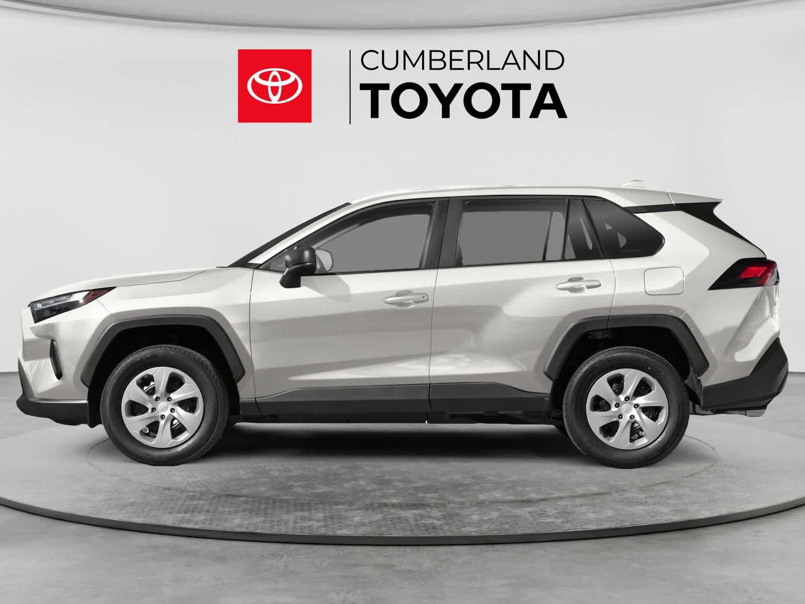 Used 2024 Toyota RAV4 LE FWD image 3