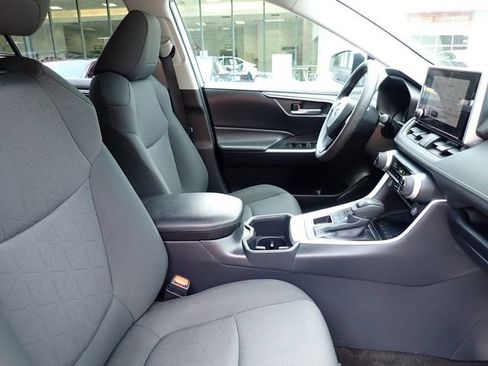 Certified 2025 Toyota RAV4 XLE AWD/4WD image 3