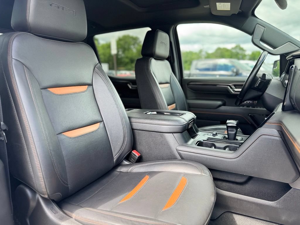 Used 2022 GMC Sierra 1500 AT4 w/ AT4 Preferred Package AWD/4WD image 11