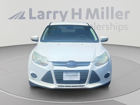 Used 2013 Ford Focus SE FWD image 8