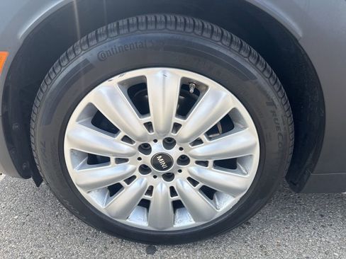 Used 2019 MINI Cooper Countryman S w/ Premium Package image 12