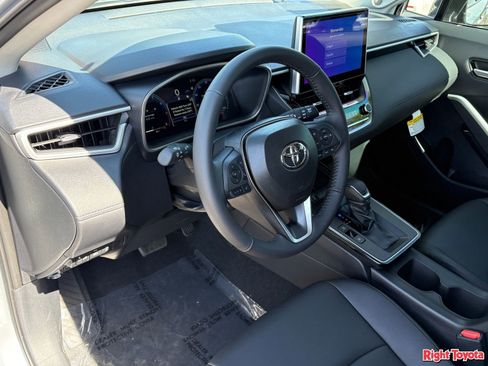 New 2026 Toyota Corolla Cross XLE FWD image 18