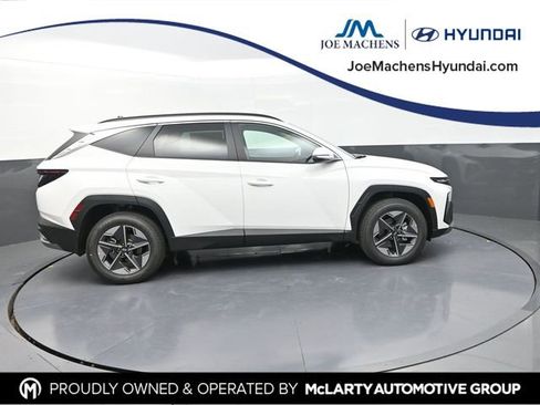 New 2026 Hyundai Tucson SEL AWD/4WD image 1