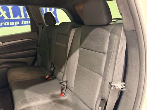 Used 2017 Jeep Grand Cherokee Laredo AWD/4WD image 30