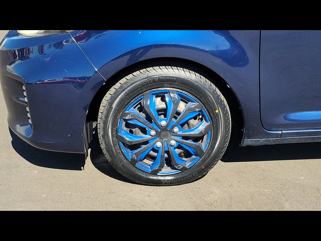 Used 2014 Scion xB FWD image 5