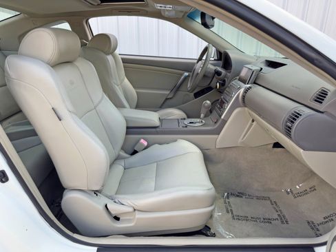 Used 2004 INFINITI G35 Coupe w/ Premium Pkg image 15