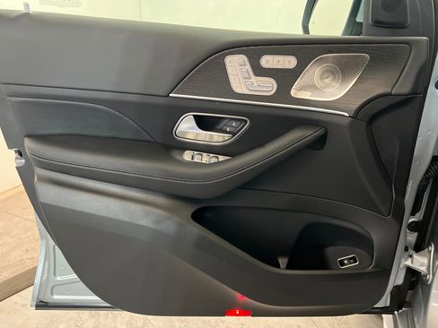 New 2026 Mercedes-Benz GLS 450 4MATIC image 14