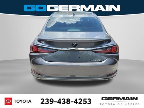Used 2020 Lexus ES 300h w/ Premium Package FWD image 11