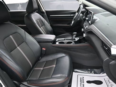 Used 2023 Nissan Altima 2.5 SR image 31