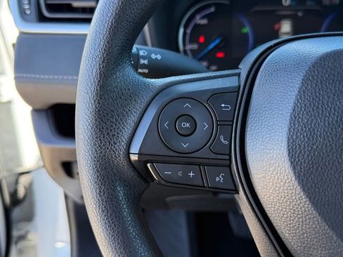 Used 2025 Toyota RAV4 XLE image 18