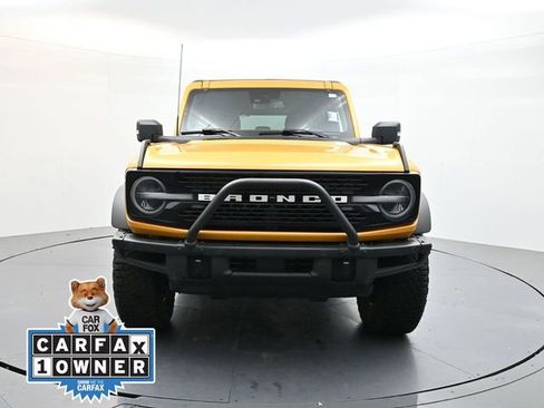 Used 2022 Ford Bronco Wildtrak image 2