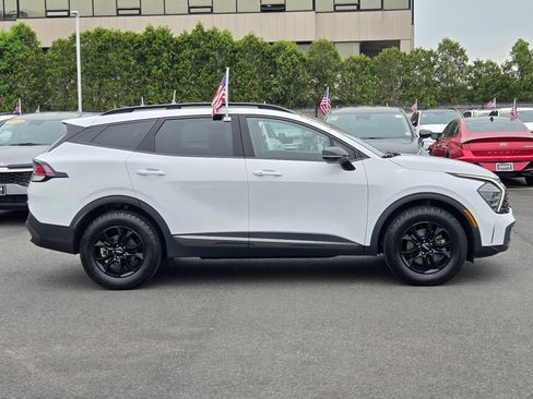 Used 2024 Kia Sportage X-Pro AWD/4WD image 3