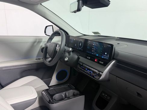 Used 2025 Hyundai Ioniq 5 Limited RWD image 35