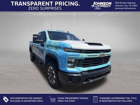 Used 2024 Chevrolet Silverado 2500 Custom w/ Custom Value Package AWD/4WD image 1