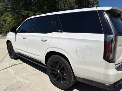 Used 2023 Cadillac Escalade Sport Platinum w/ LPO, ONYX Package AWD/4WD image 10