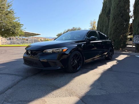 Used 2024 Honda Civic Sport image 1