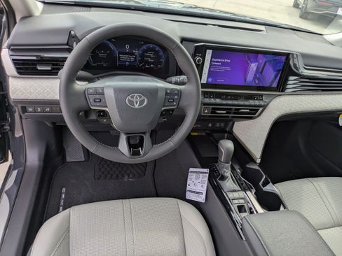New 2026 Toyota Camry XLE image 15
