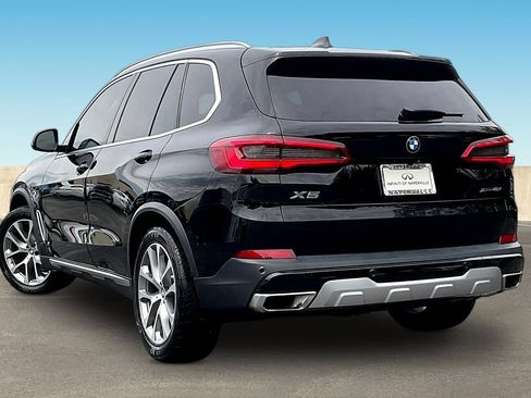 Used 2019 BMW X5 xDrive40i w/ Convenience Package AWD/4WD image 4