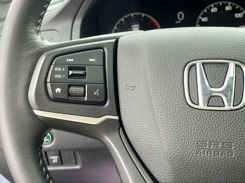 Used 2025 Honda Ridgeline RTL image 12