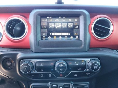 Used 2020 Jeep Gladiator Rubicon w/ Trailer Tow Package image 25