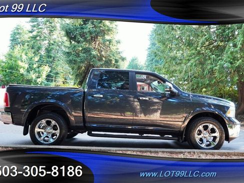 Used 2018 RAM 1500 Laramie w/ Convenience Group AWD/4WD image 8