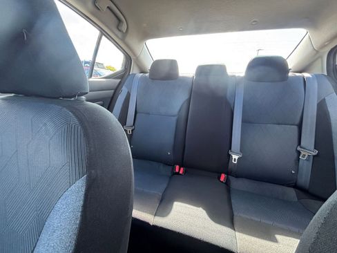 Used 2025 Nissan Versa SV FWD image 37